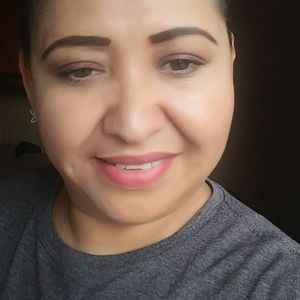 Meet your Posher, Elena